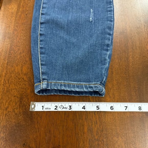 Judy Blue Skinny Fit Distressed Jeans Size 18 W - Picture 8 of 8